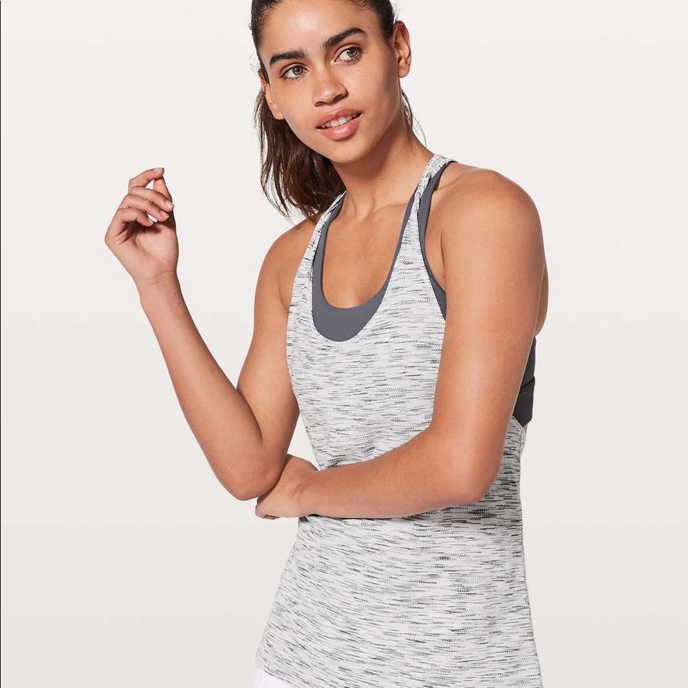 Lululemon Twist And Toil Tank with Bra - Picture 2 of 8